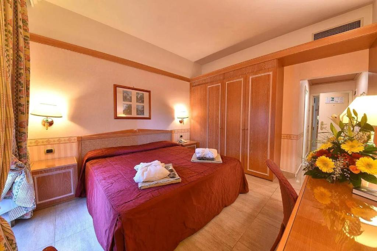Grand Hotel Delle Terme Re Ferdinando 12/26