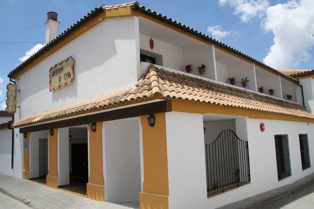 Tugasa Hotel Sierra Y Cal 4/56