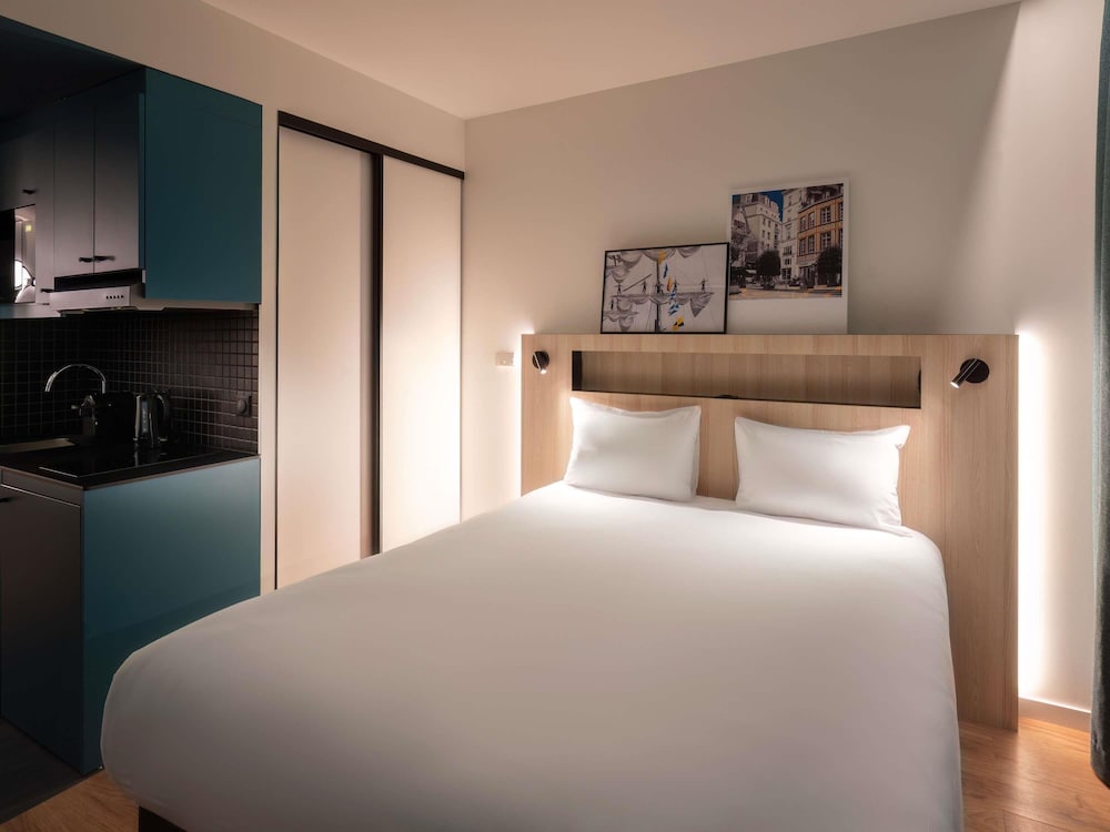 STUDIO, DOUBLE BED