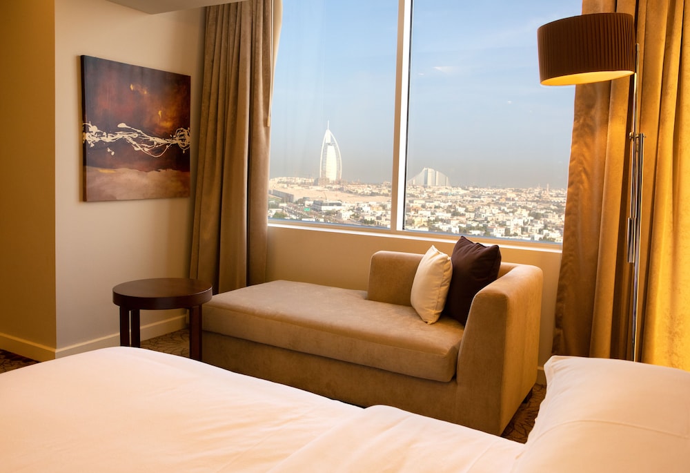 Sheraton Mall of the Emirates Hotel, Dubai 9/46