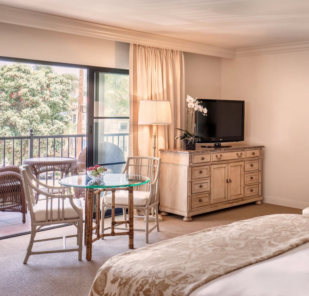 Santa Barbara Inn 45/67