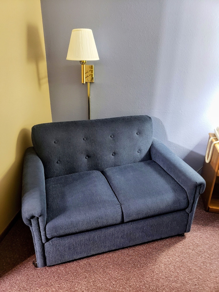 Super 8 by Wyndham Chariton 17/30