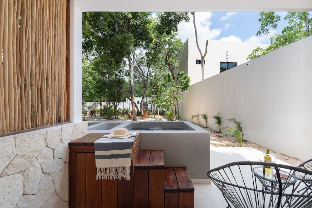 Erena Tulum 13/40