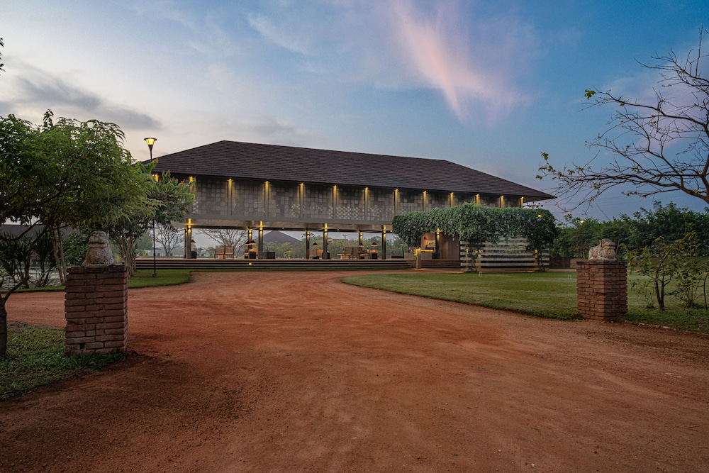 Water Garden Sigiriya 5/42