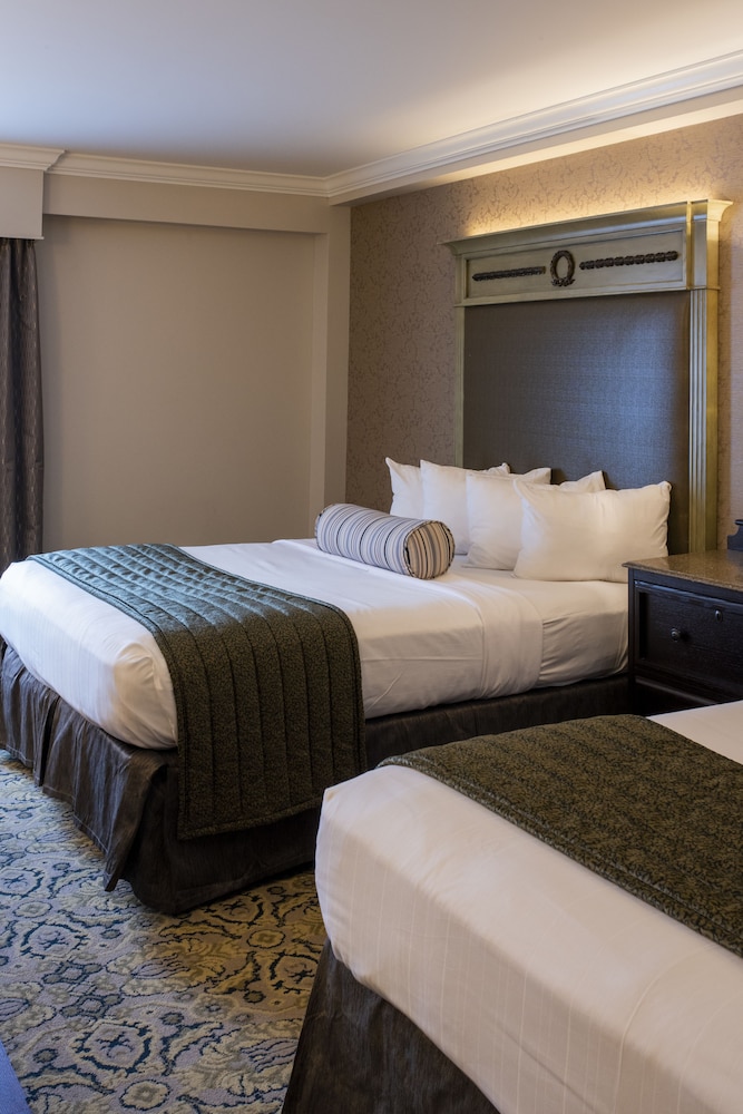 ROOM, 2 QUEEN BEDS, COURTYARD VIEW, BALCONY
