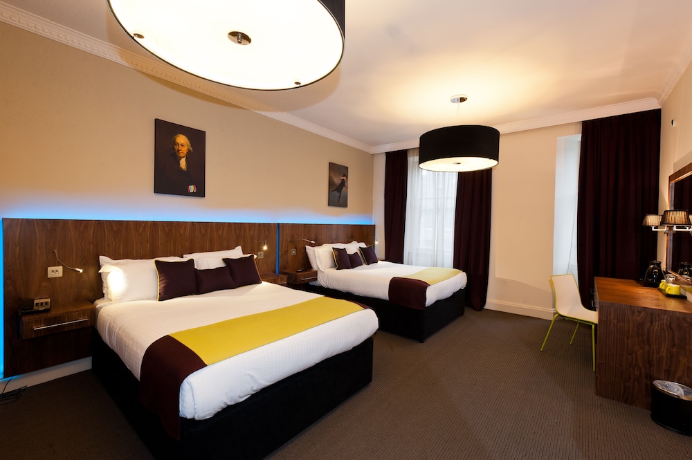 The Place Hotel 9/69