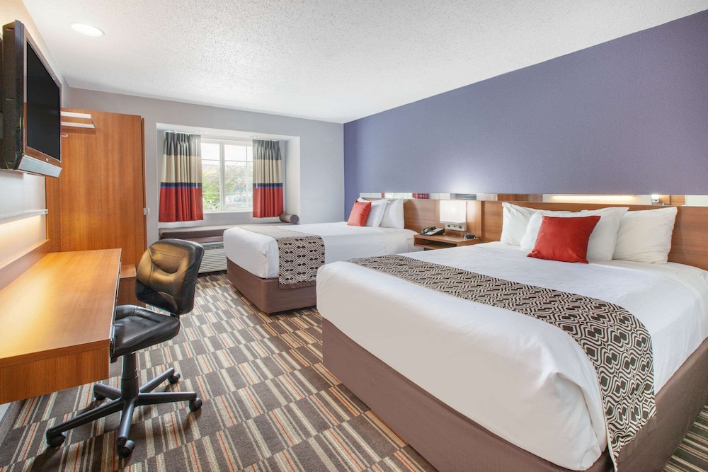 ROOM, 2 QUEEN BEDS
