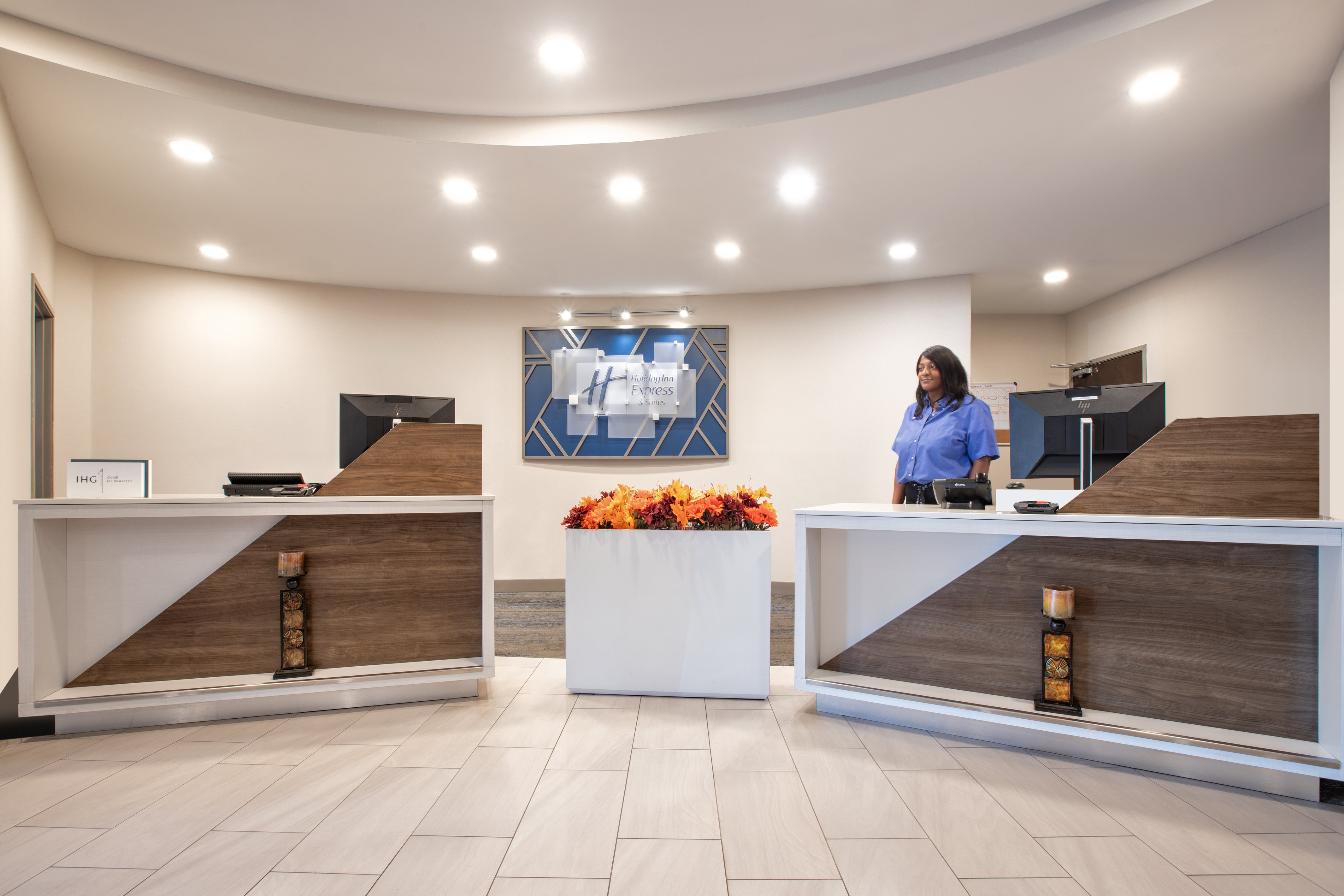 Holiday Inn Express Hotel Suites Zanesville North 9/66