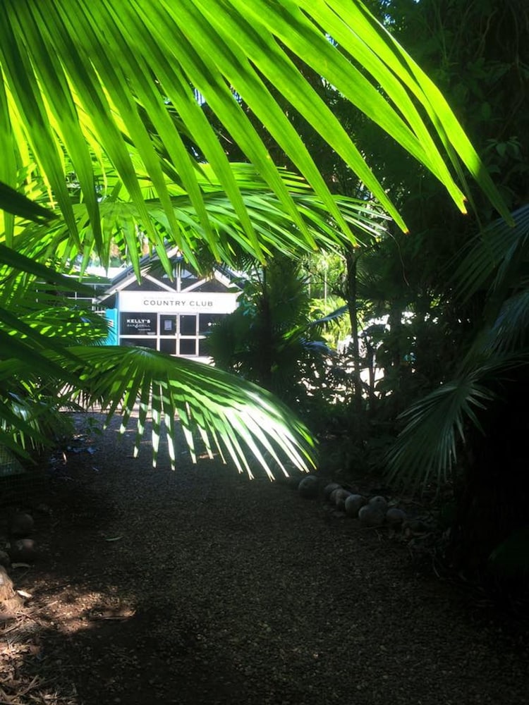 KUNUNURRA COUNTRY CLUB RESORT 32/35