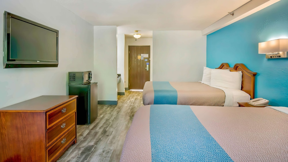 Motel6 Grand Rivers, KY 27/59