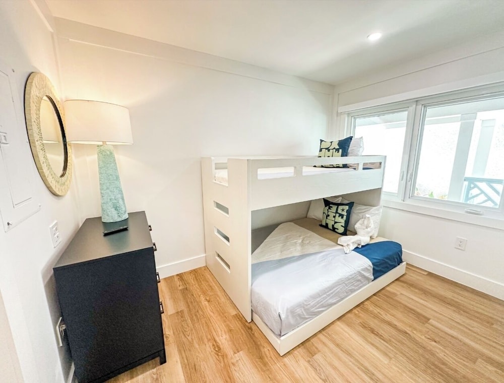 2 Bedrooms, Inland, Family Suite, Luxury, Suite, King Bed, Bunk Bed