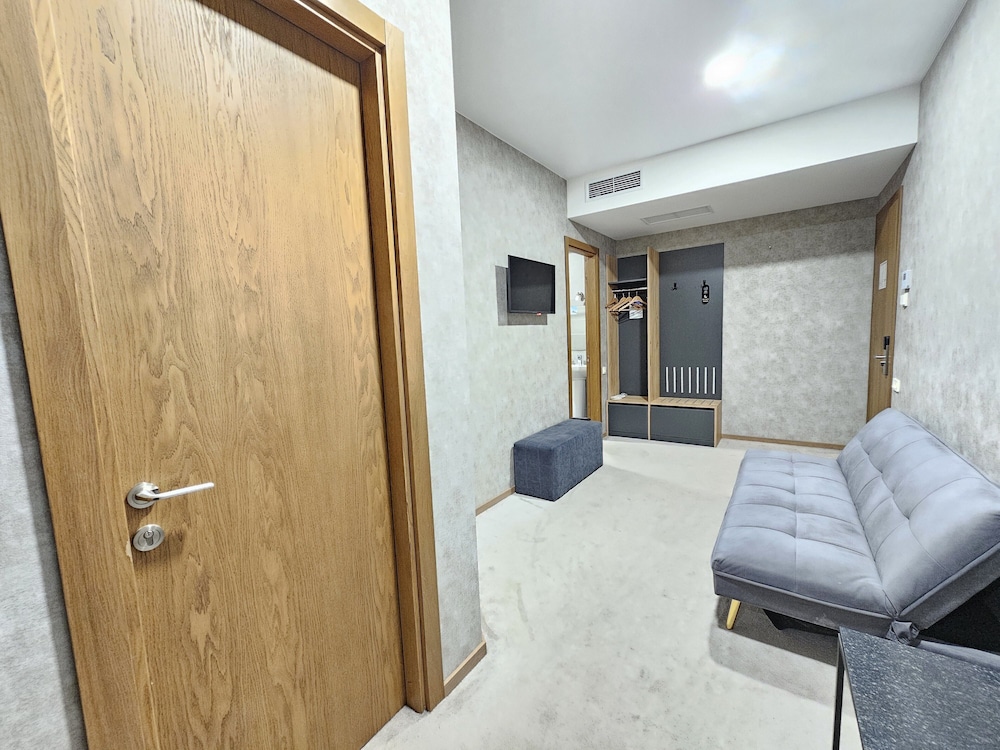Brooch Boutique Hotel 27/63