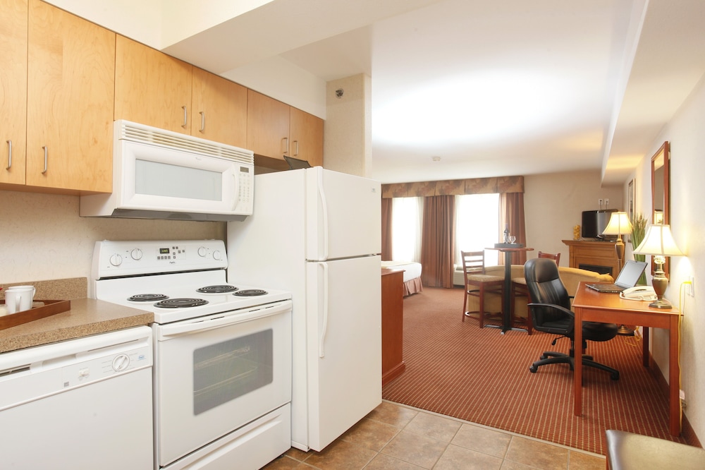 Stonebridge Hotel Dawson Creek 33/48