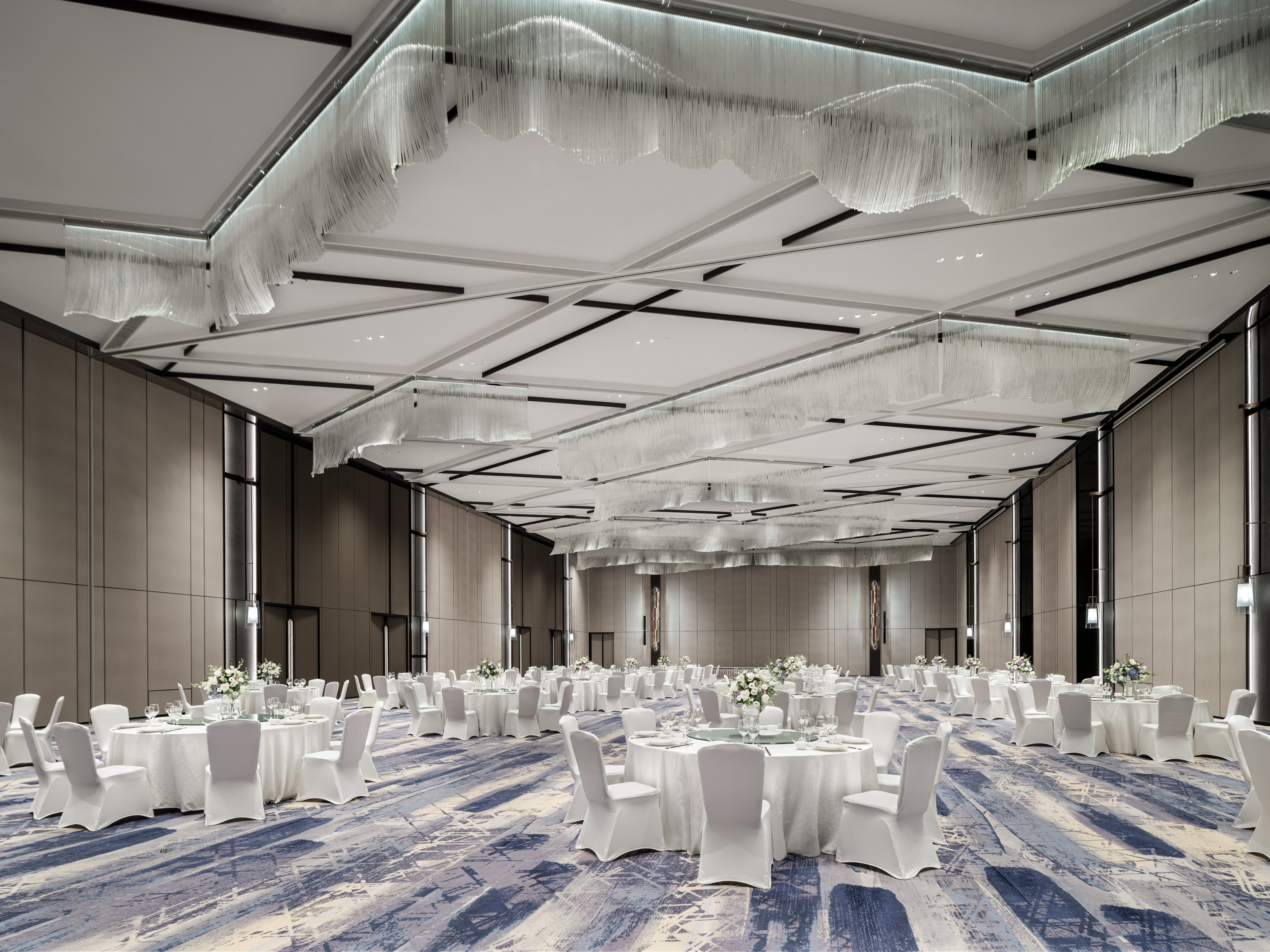 Crowne Plaza Hangzhou Science City 68/74