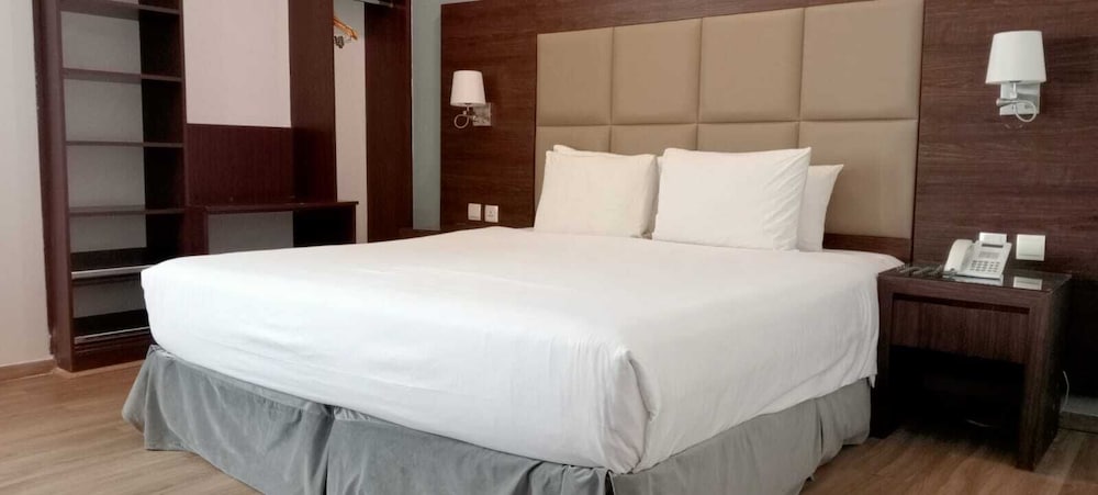 فندق جولدن توليب الخبر كورنيش(Golden Tulip Al Khobar) 41/81