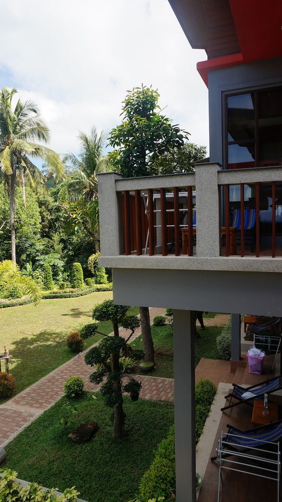 Lanta Intanin Resort 59/64