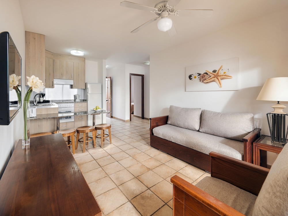 Sol Sun Beach Apartments 34/60