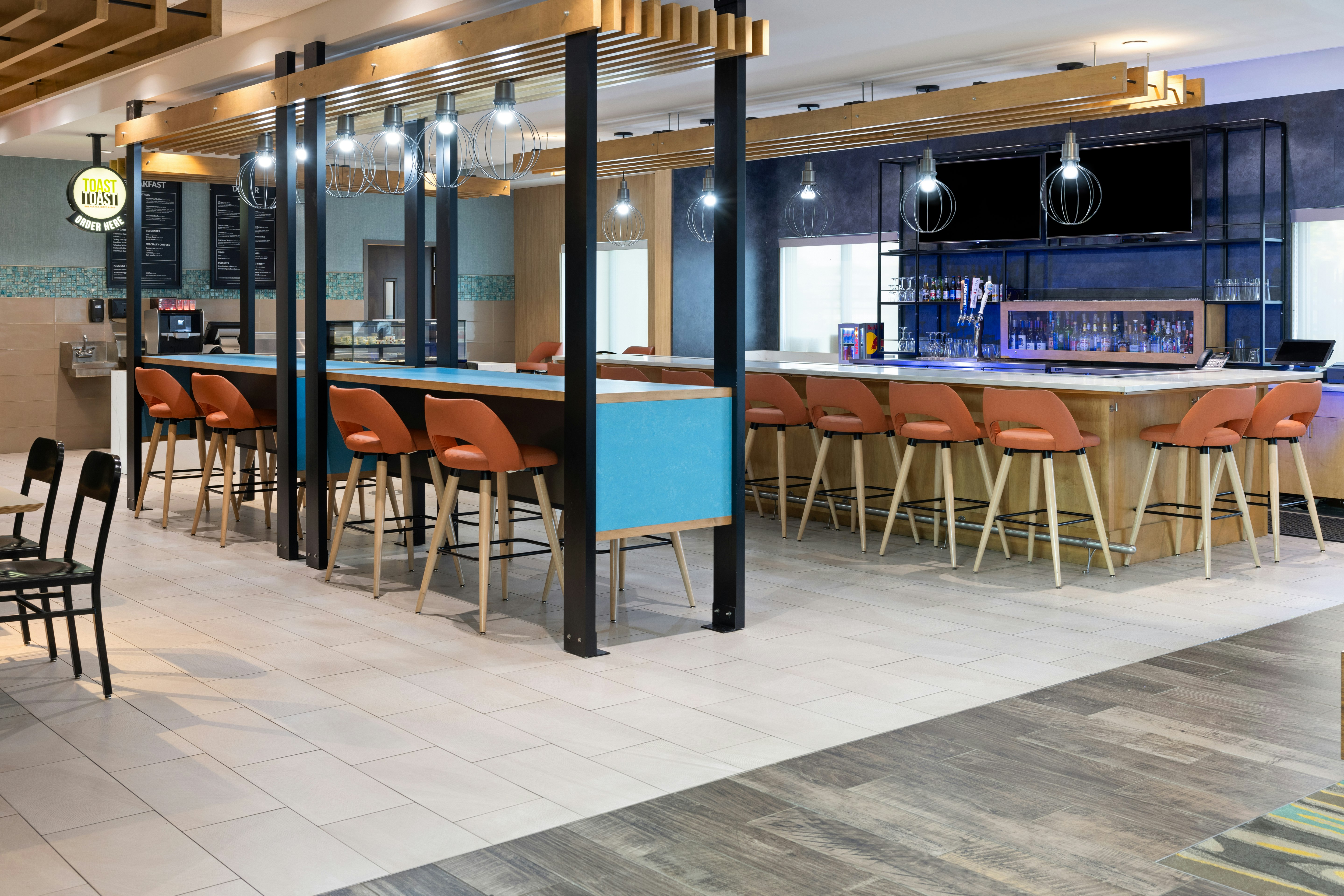 Holiday Inn Suites Savannah Airport Pooler 56/74