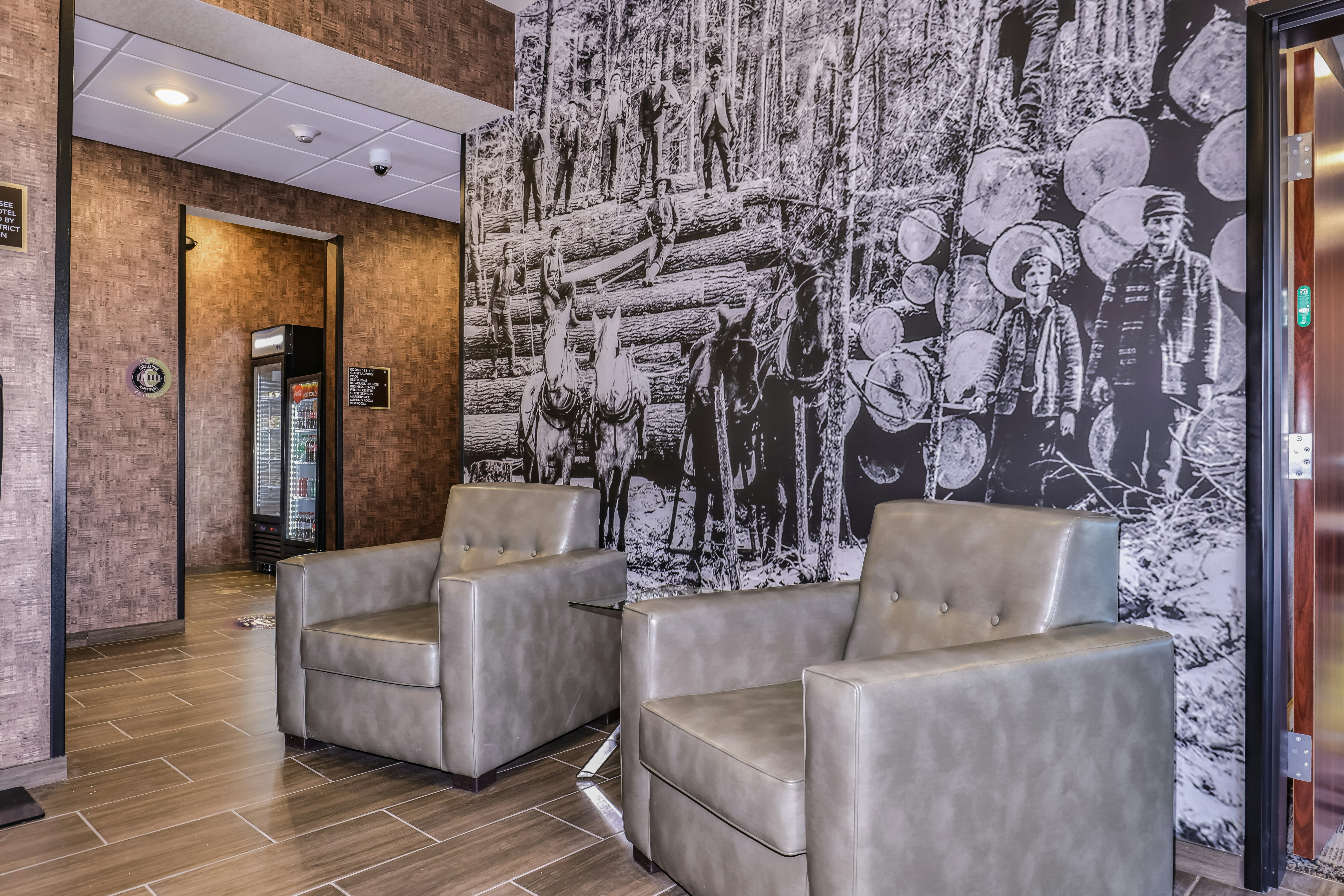 Cobblestone Hotel & Suites - Rhinelander 5/50