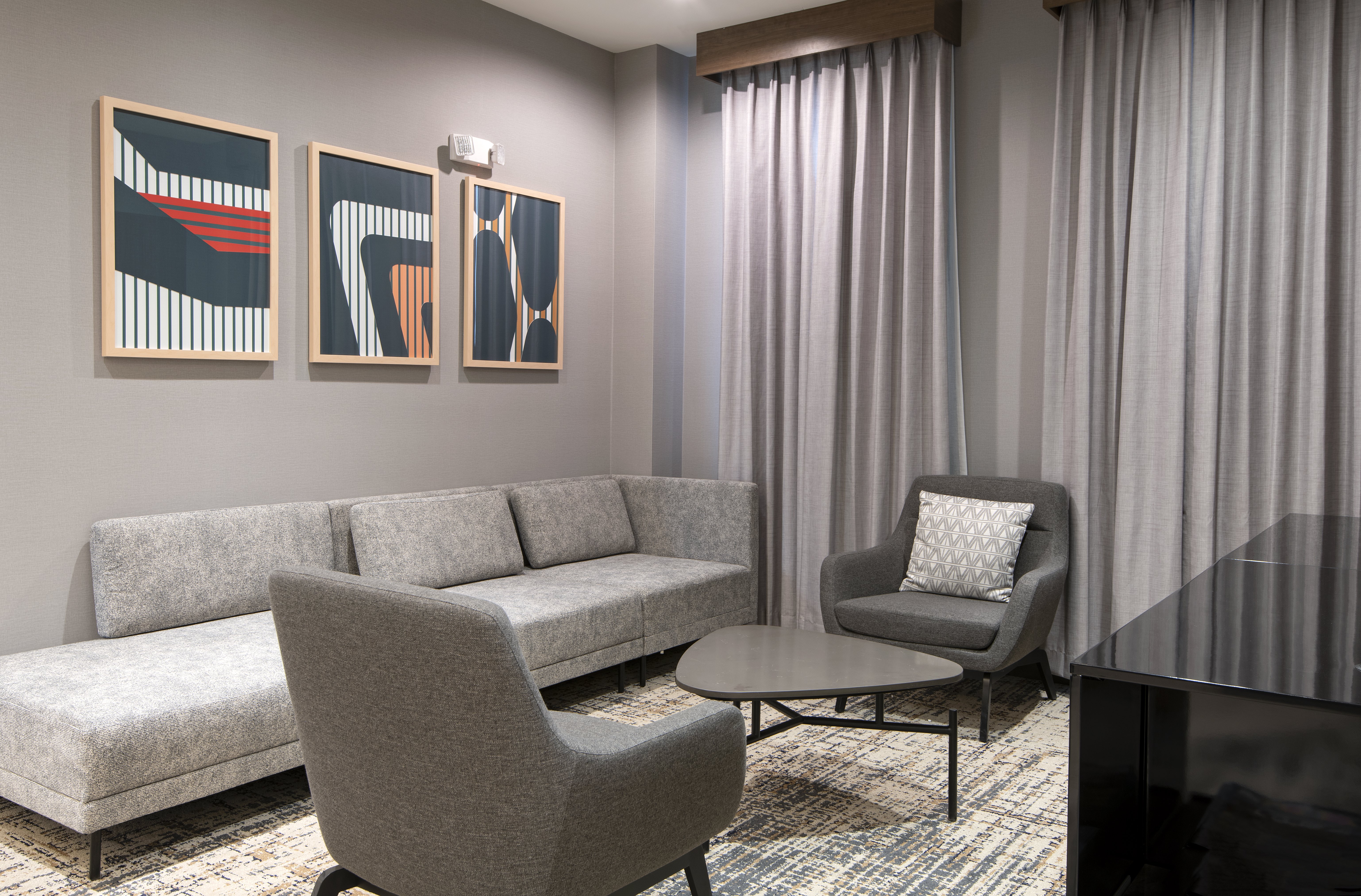 Holiday Inn Hotel Suites Kamloops 49/72