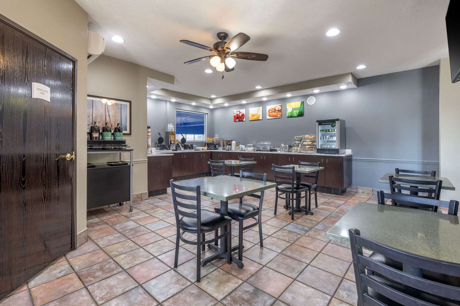 Quality Inn & Suites Lincoln North 19/21