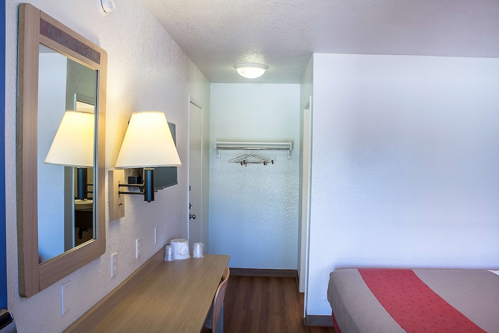Motel6 Ukiah CA 29/53
