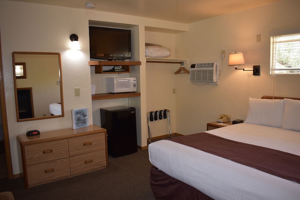 Lazy J Ranch-Americas Best Value Inn 22/52