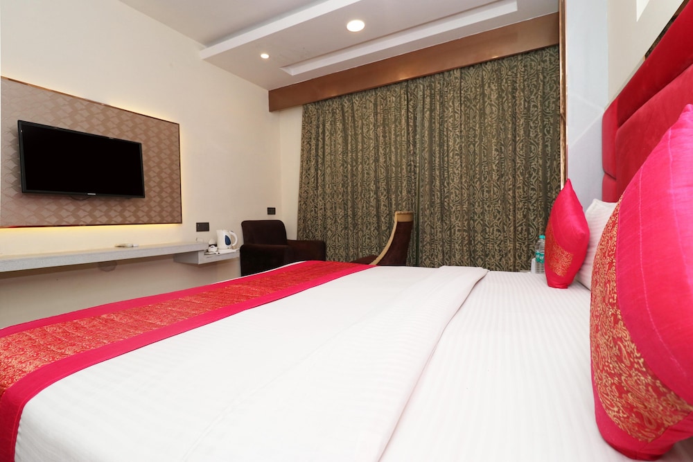 Hotel Krishna Plaza 17/43