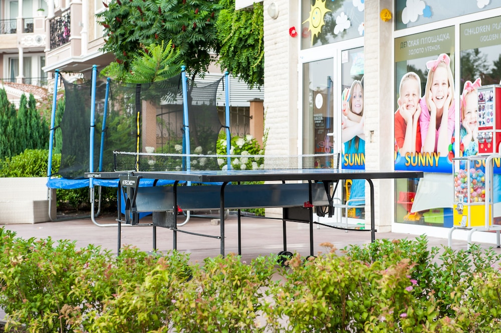 Dawn Park Aparthotel 42/51