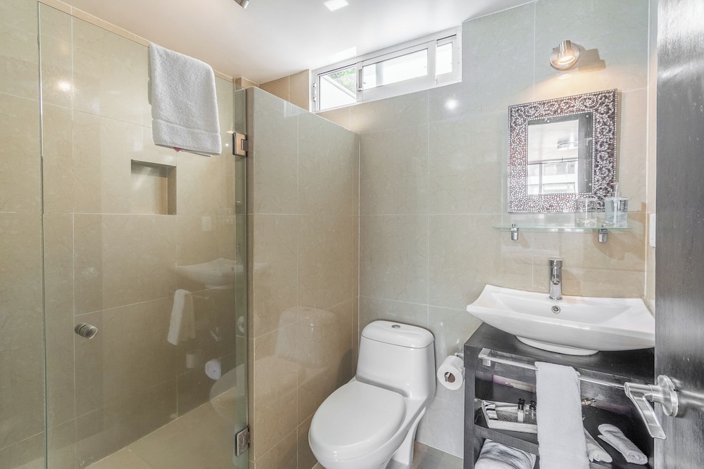 Suites259 48/51