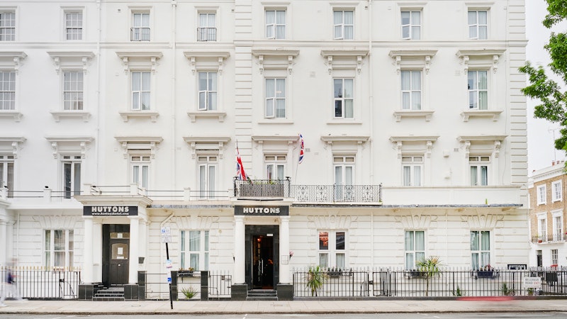 Huttons Hotel, Victoria London 2/63