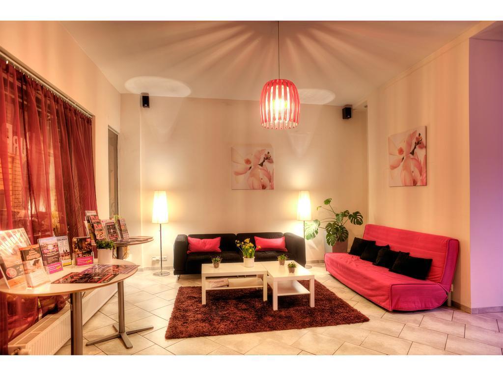 غرفة تُحدَّد عند الوصول