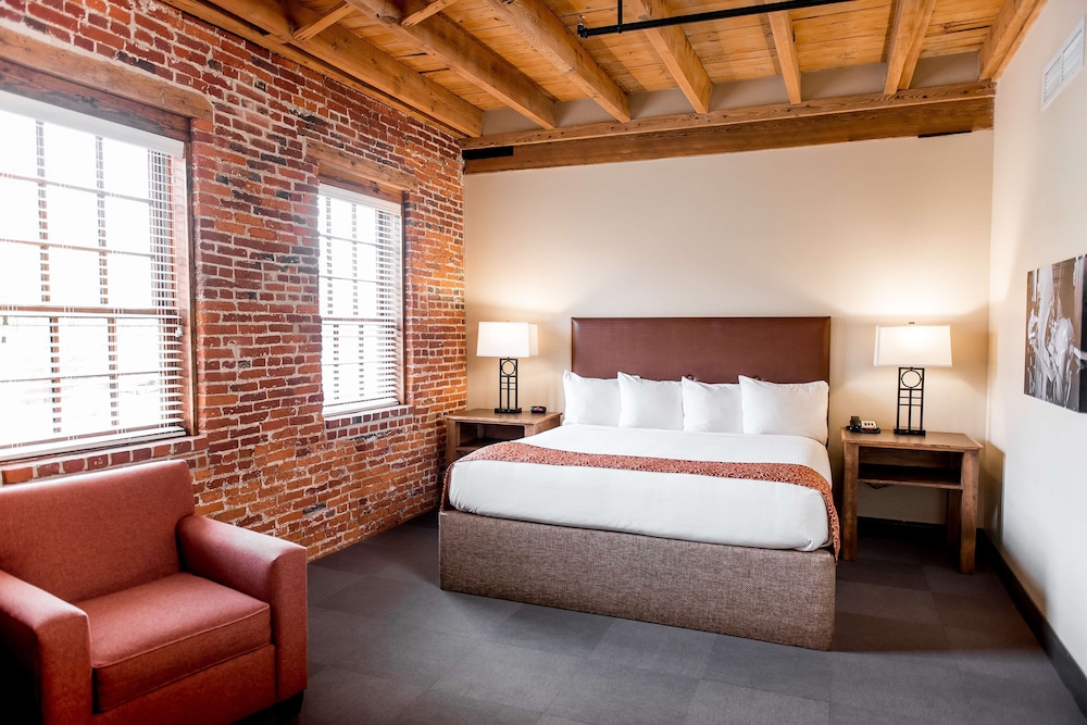 Cork Factory Hotel 10/61