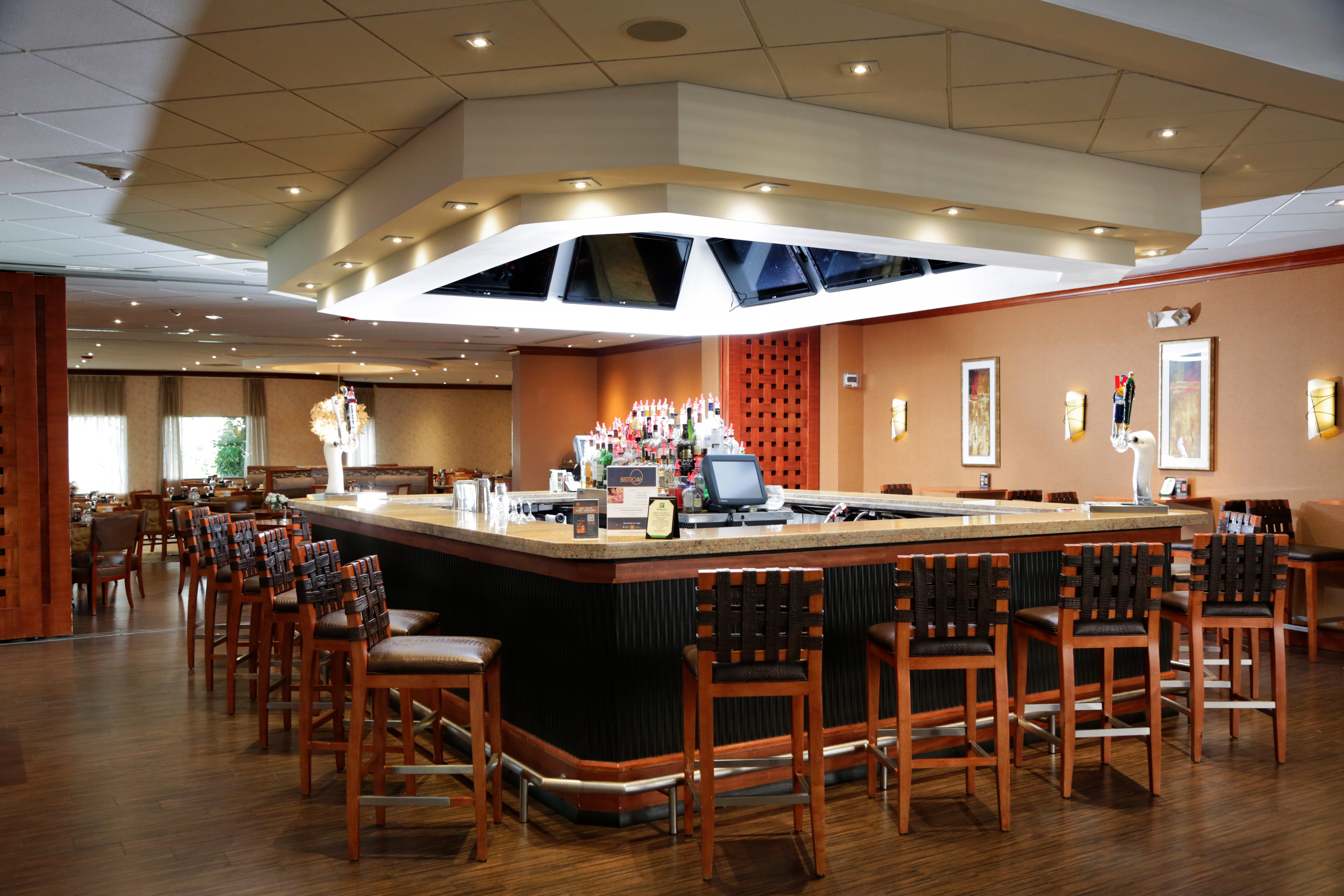 Holiday Inn Plainview-Long Island 41/79