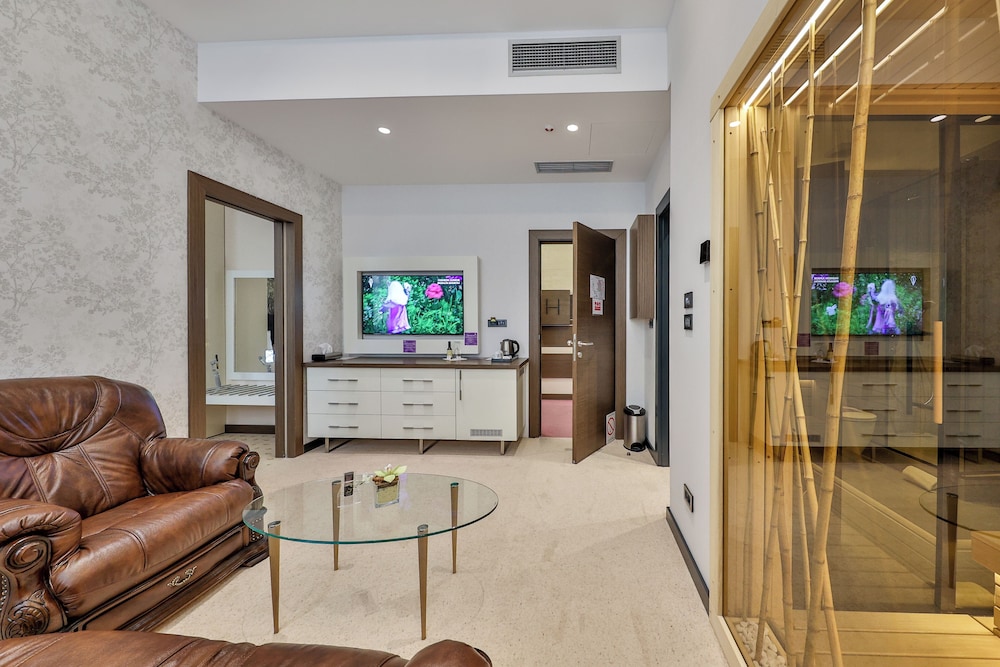 Atera Business Suites 27/42