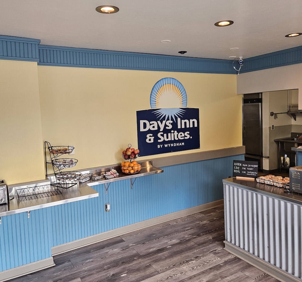 Days Inn and Suites by Wyndham Downtown Missoula-University 9/66