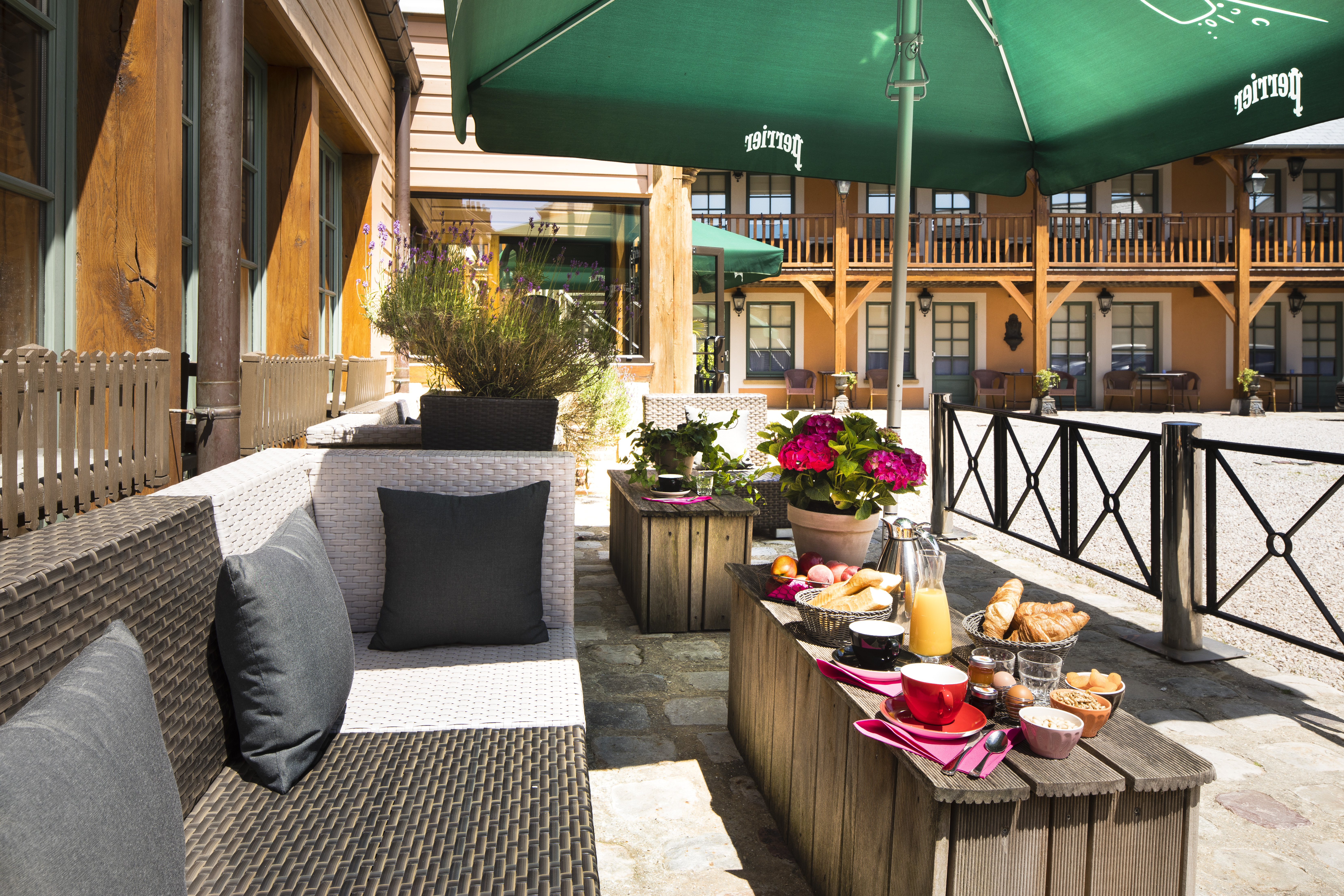 Hotel Spa Le Lion D Or 28/41