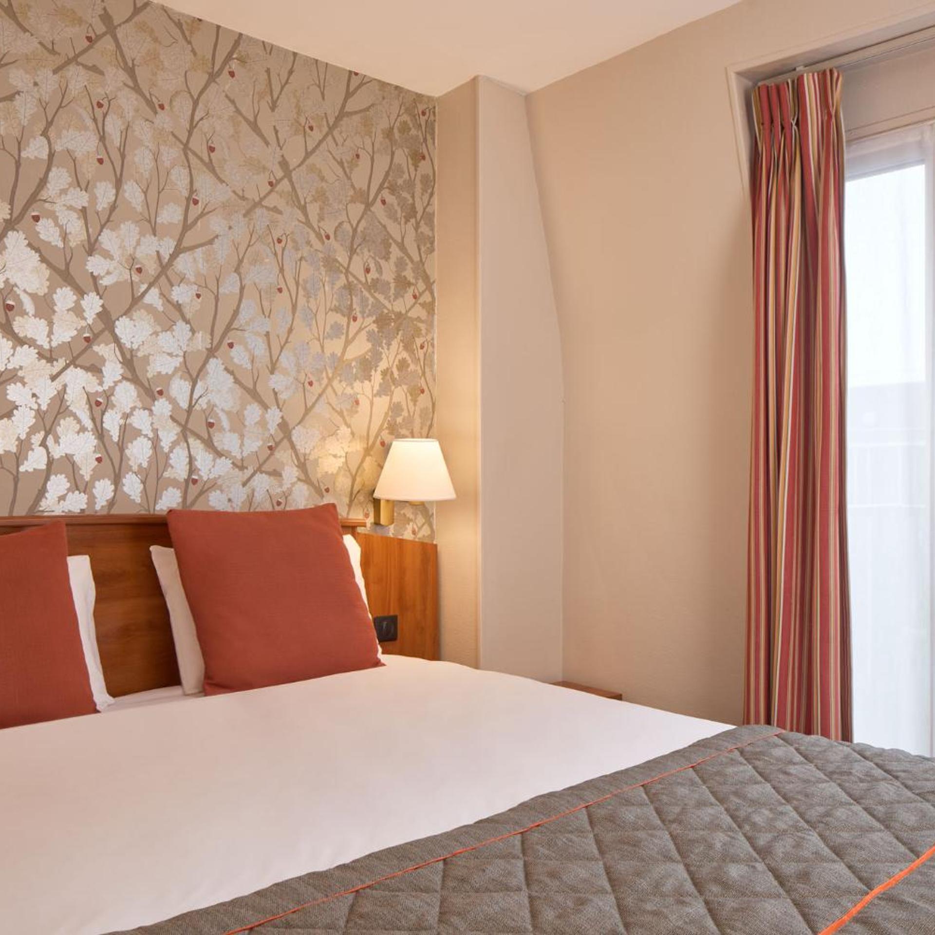 COMFORT, DOUBLE OR TWIN BED