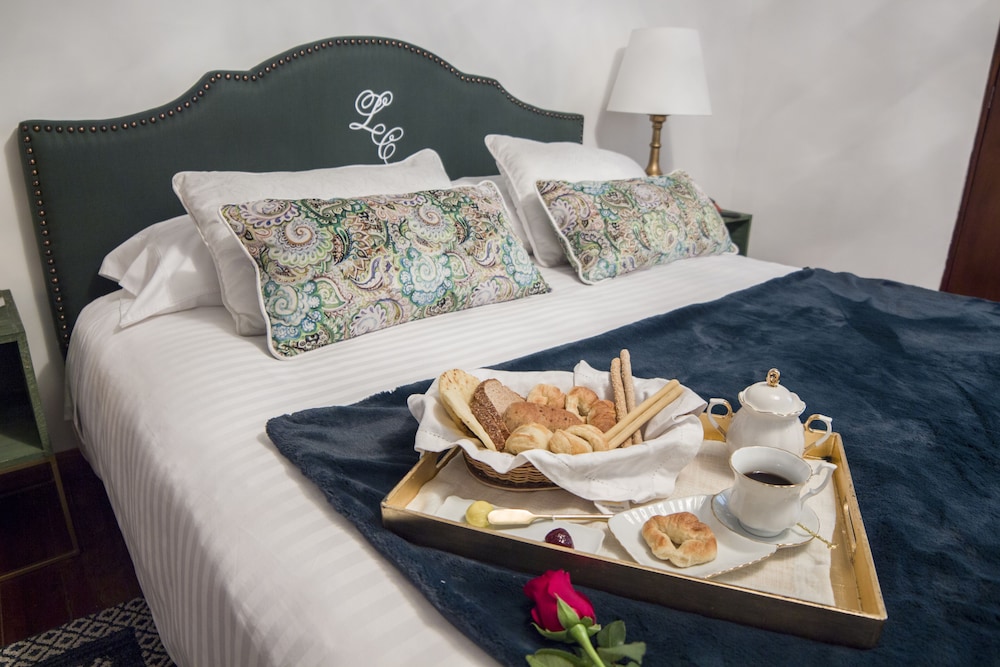 LECLERC HOTEL BOUTIQUE 48/70