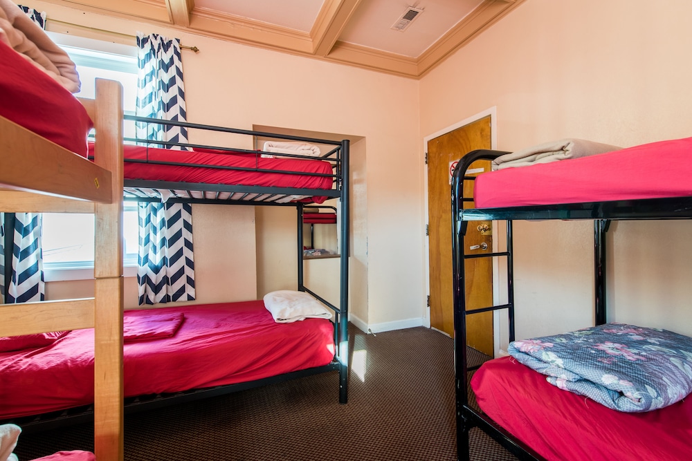 European Hostel 22/51