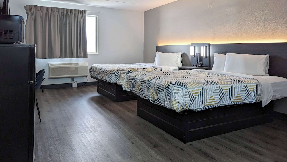 Standard, 2 Queen Beds