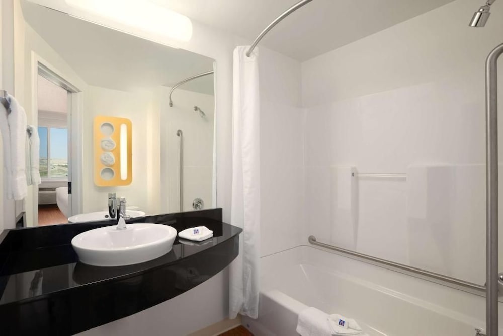 Motel6 Swift Current Sk 39/44