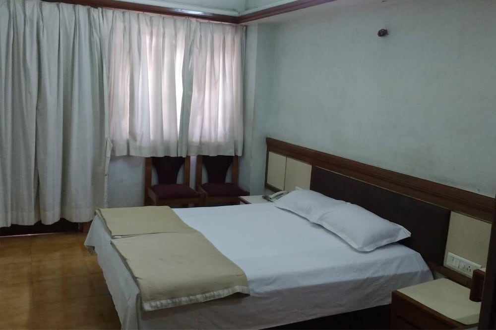 Hotel Rajmahal 8/20
