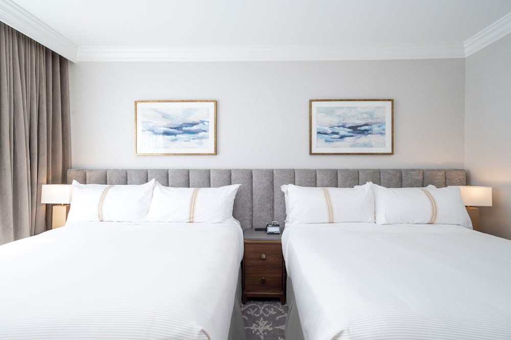 Sutton Place Hotel 20/55
