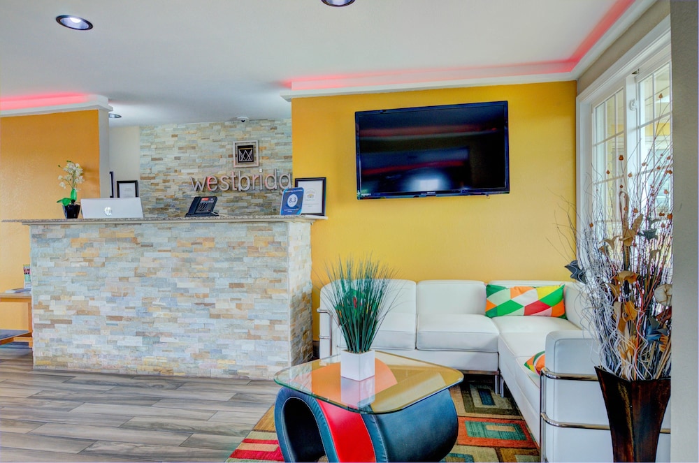 WESTBRIDGE INN AND SUITES 24/39