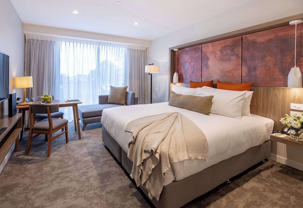 PREMIUM, KING BED