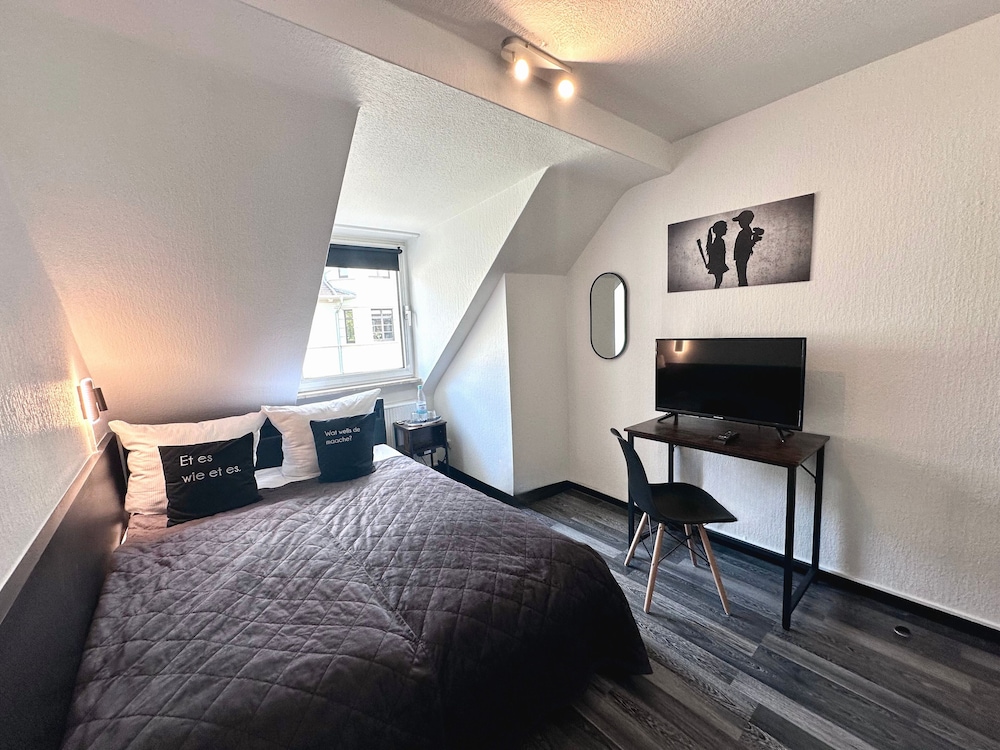 Apartment, 2 Double and Twin Beds, High Floor