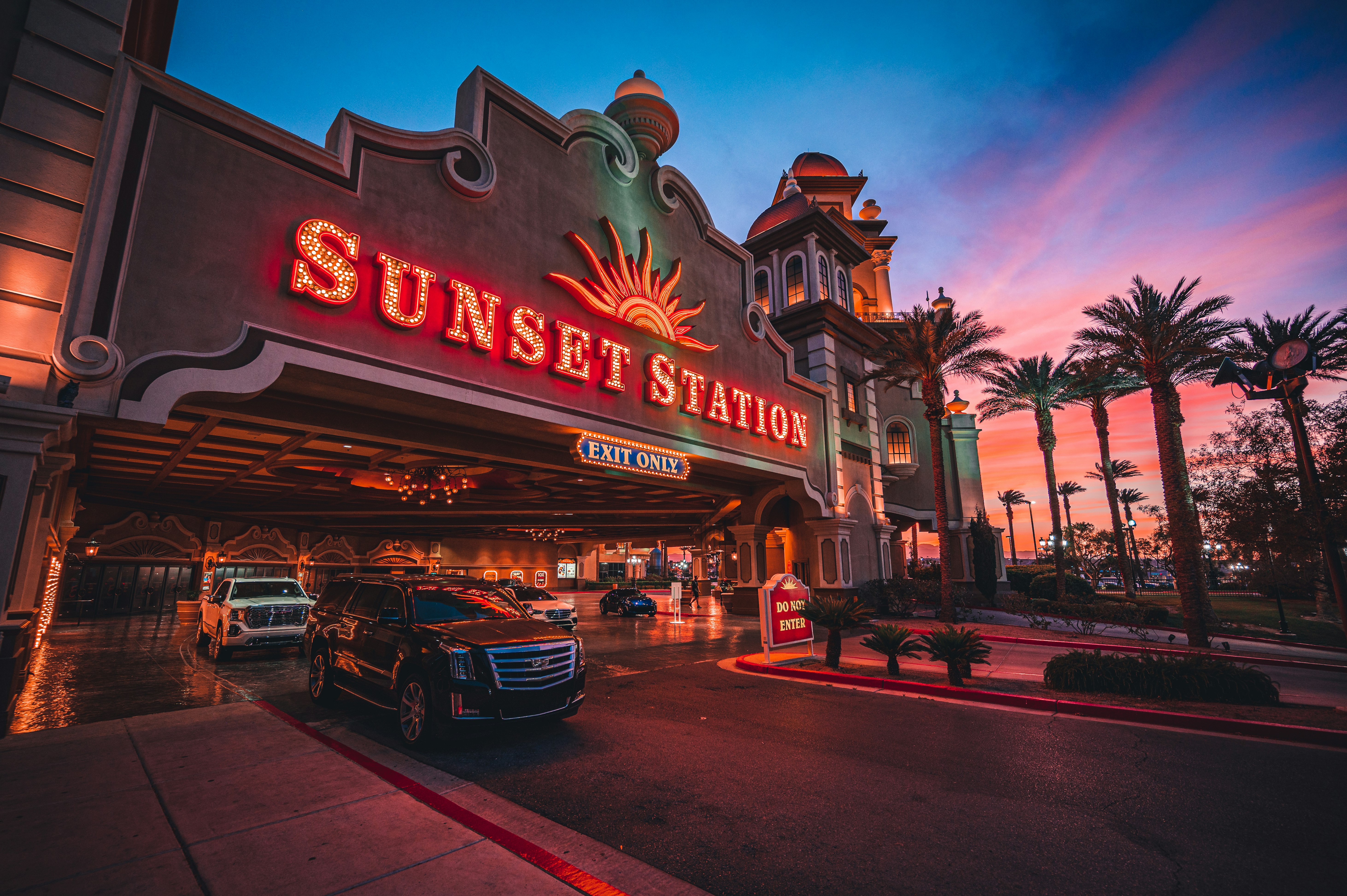 Sunset Station Hotel and Casino 76/80