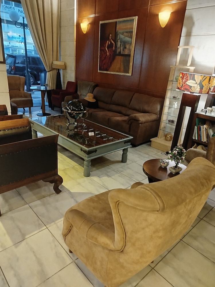 Ephira Hotel 42/56