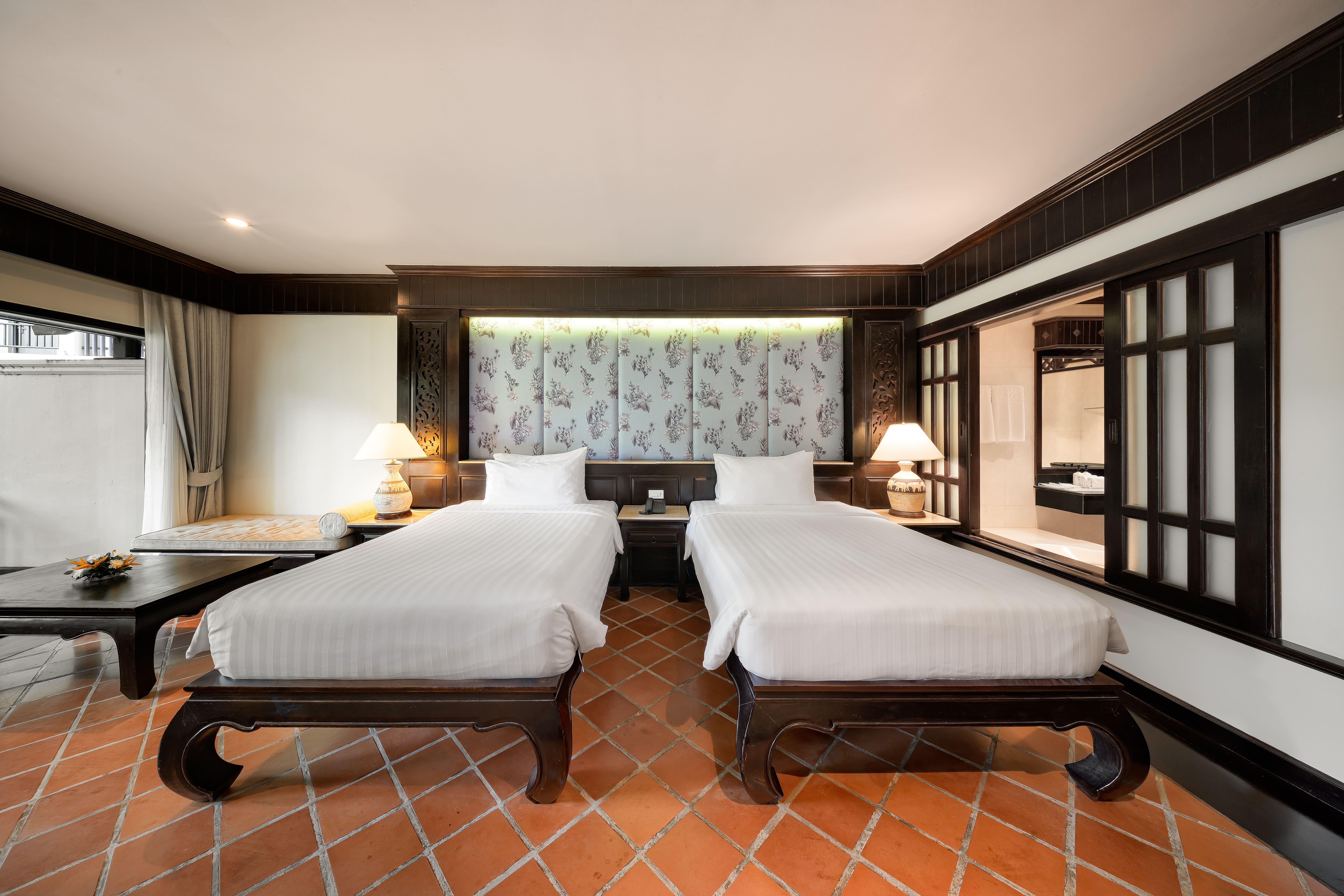 Deluxe Garden Room، The Hotspring Beach Resort and Spa 2/8